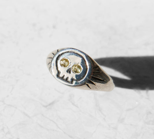 Skull ring