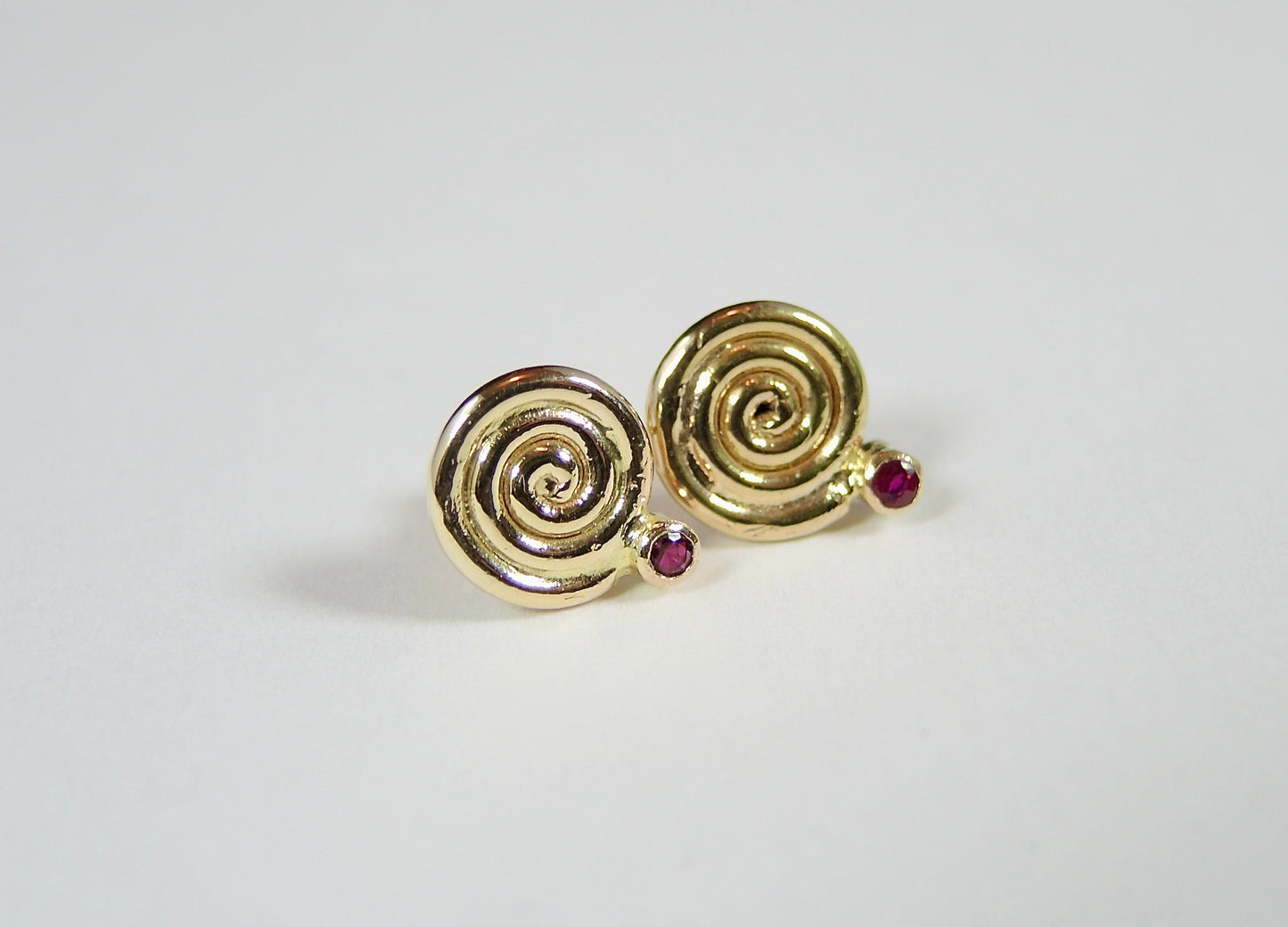 Spiral Stud (SINGLE)